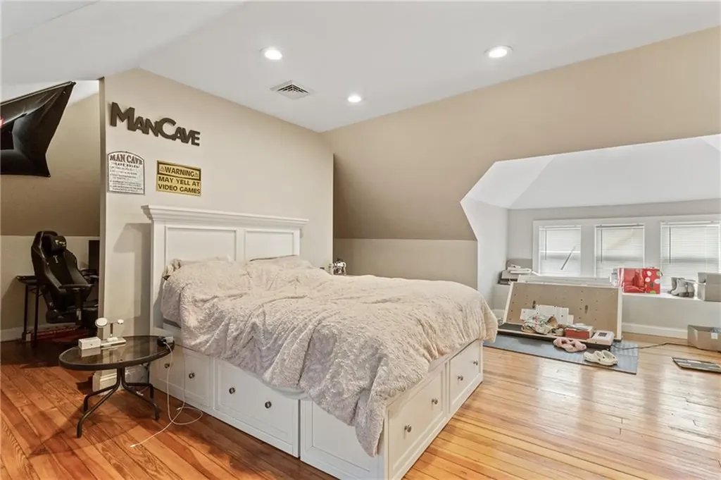 1124 Newport Avenue Pawtucket RI 02861