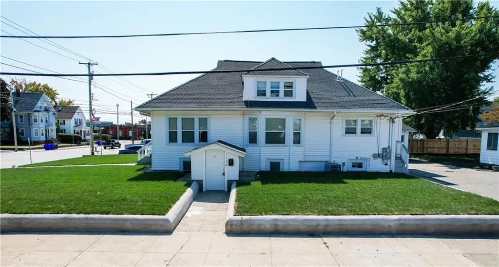 1124 Newport Avenue Pawtucket RI 02861