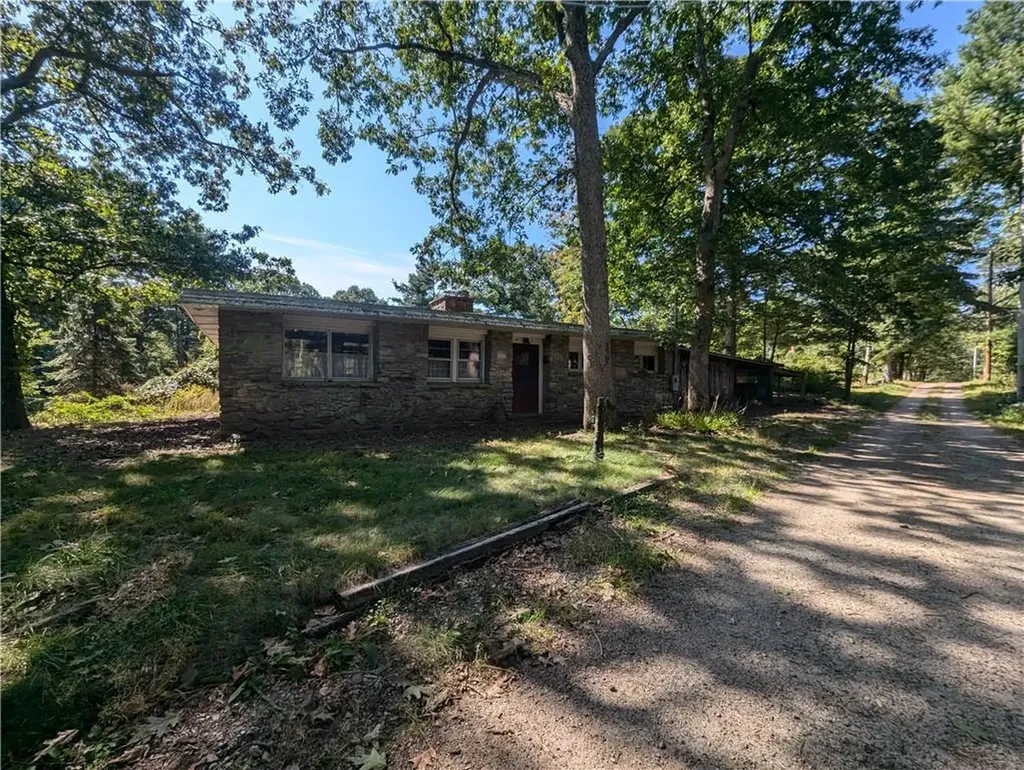 9 Biscuit Hill Road Foster RI 02825