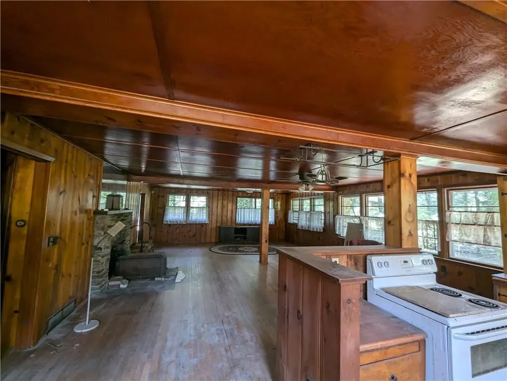 9 Biscuit Hill Road Foster RI 02825