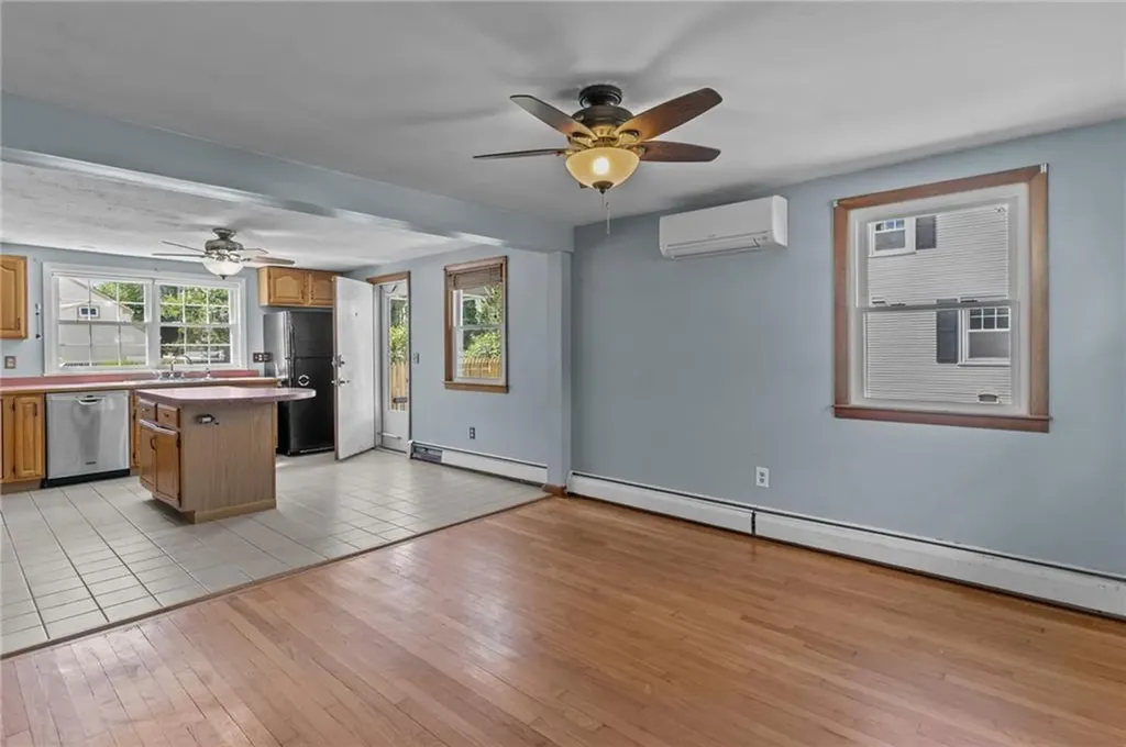 72 Natick Avenue Warwick RI 02886