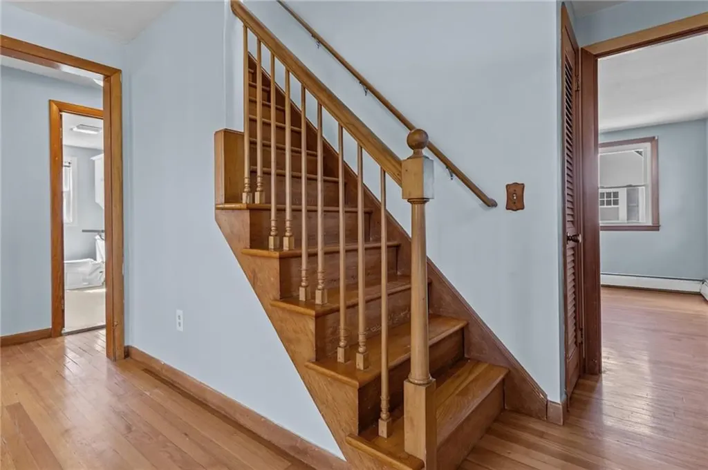 72 Natick Avenue Warwick RI 02886