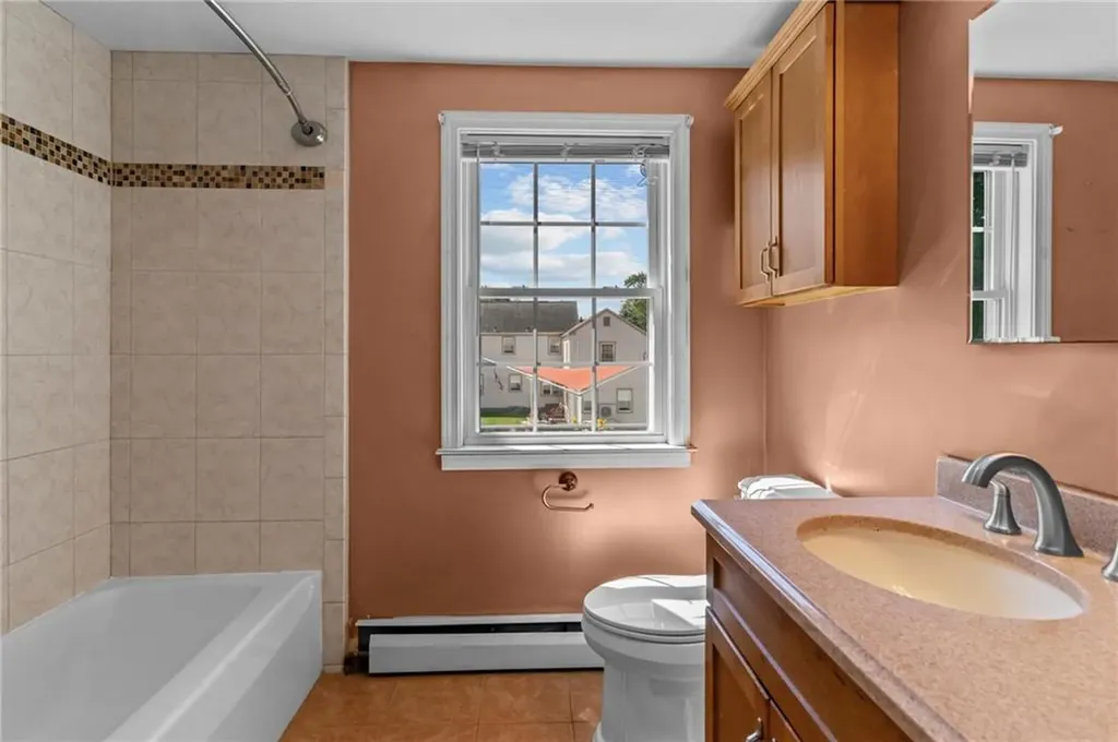 72 Natick Avenue Warwick RI 02886