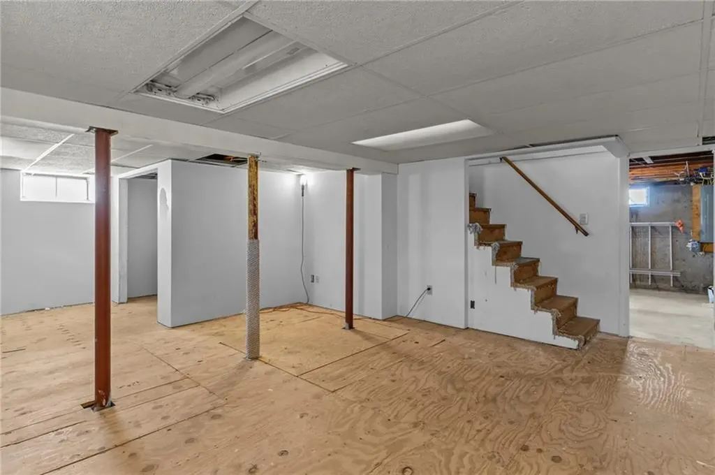 72 Natick Avenue Warwick RI 02886