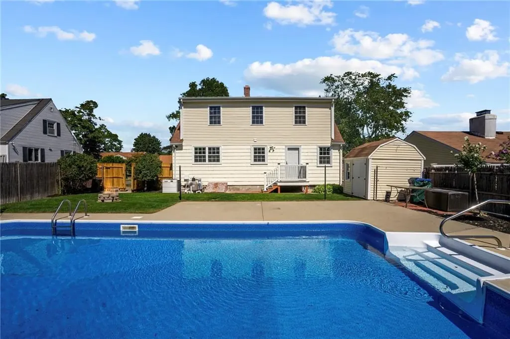 72 Natick Avenue Warwick RI 02886