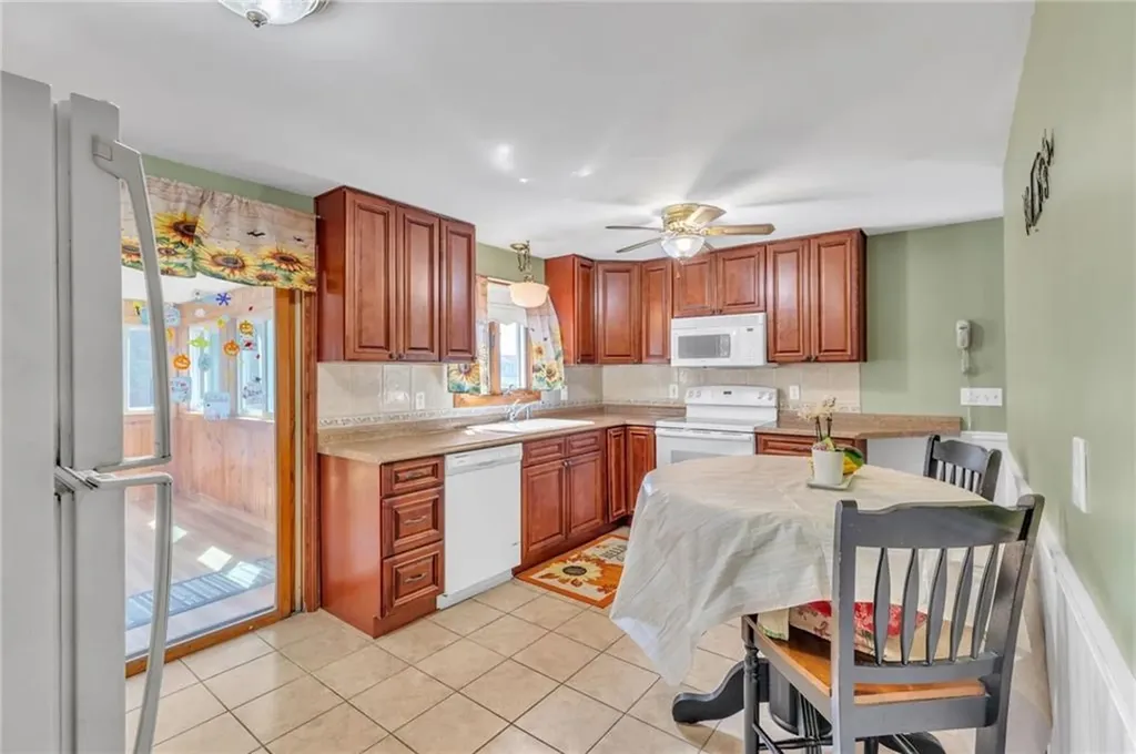 25 Raymond Drive Cumberland RI 02864