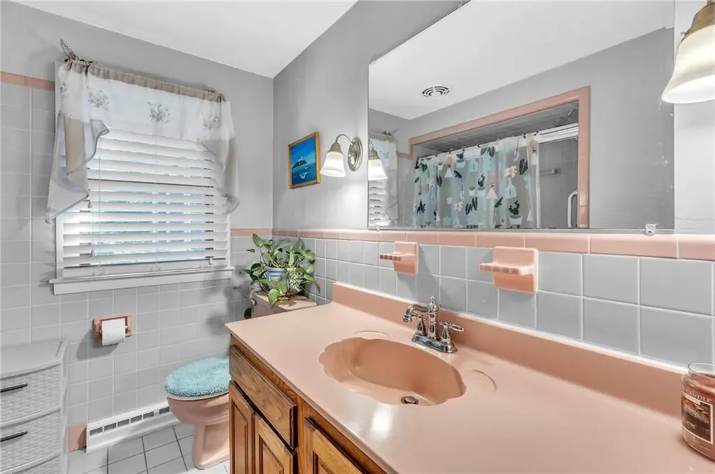 25 Raymond Drive Cumberland RI 02864