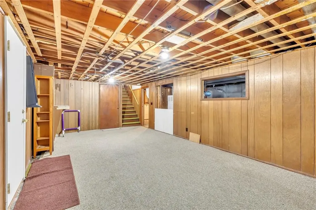 25 Raymond Drive Cumberland RI 02864