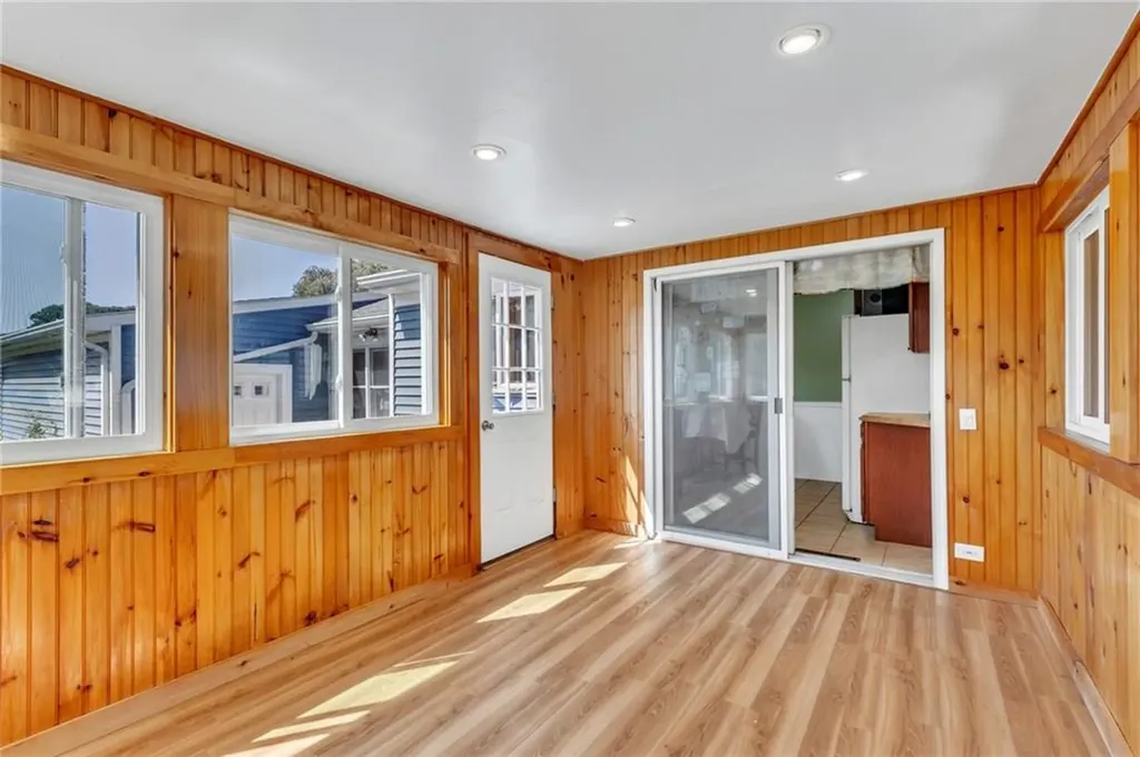 25 Raymond Drive Cumberland RI 02864