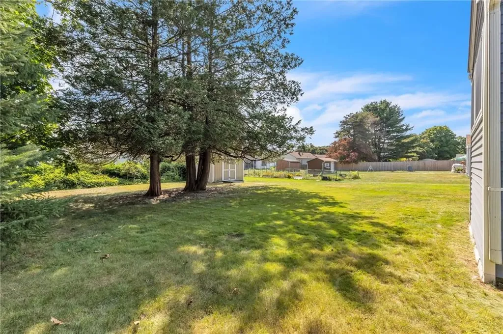 25 Raymond Drive Cumberland RI 02864