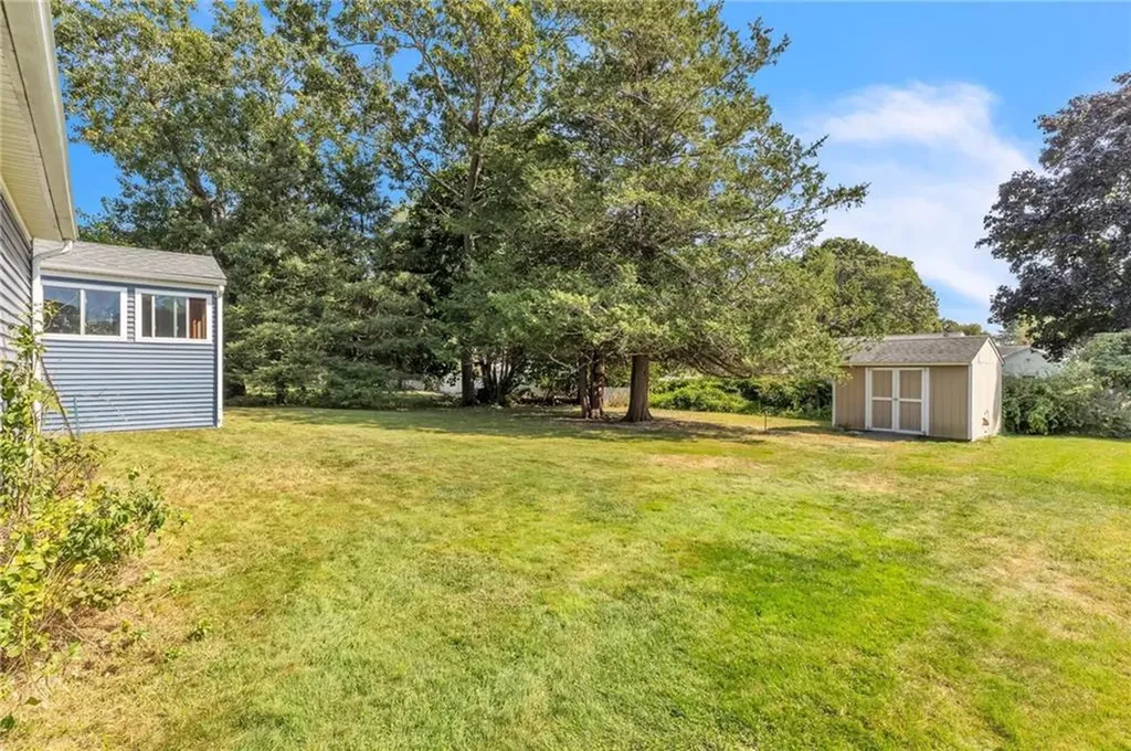 25 Raymond Drive Cumberland RI 02864