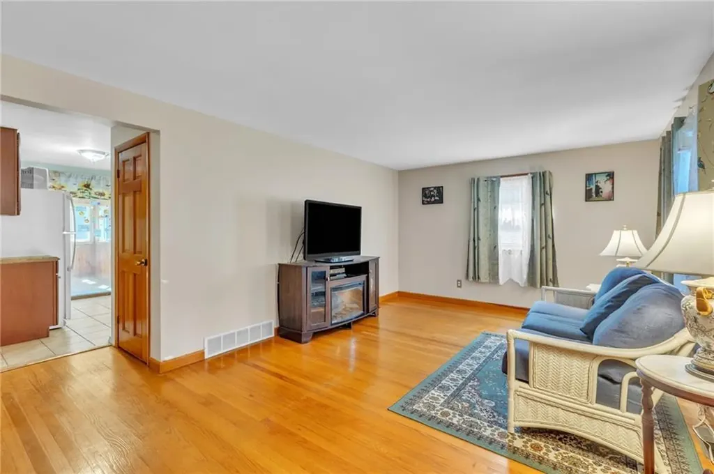 25 Raymond Drive Cumberland RI 02864