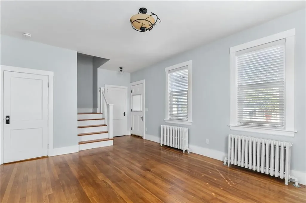 27 Champlin Street Newport RI 02840