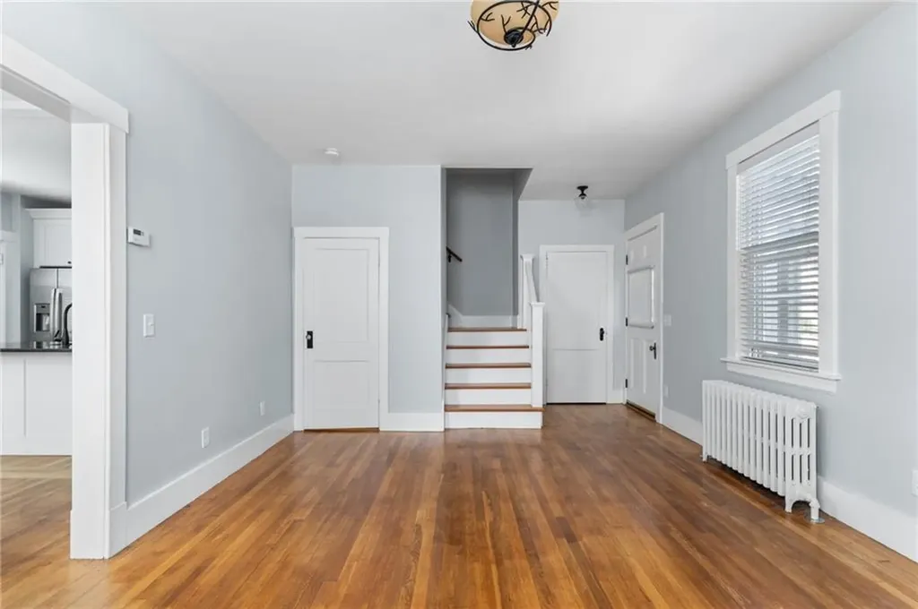 27 Champlin Street Newport RI 02840