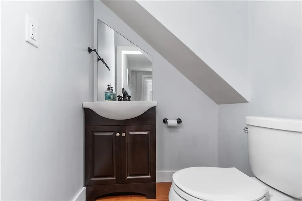 27 Champlin Street Newport RI 02840