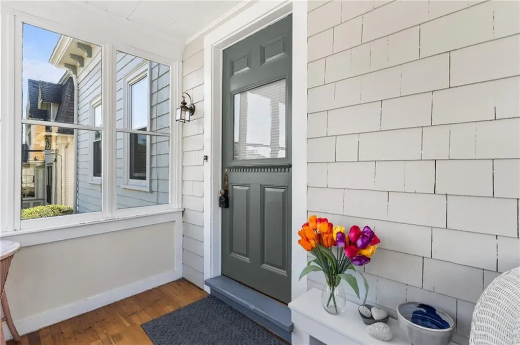 27 Champlin Street Newport RI 02840
