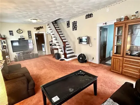 146 Andrews Avenue West Warwick RI 02893