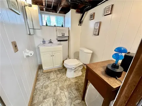 146 Andrews Avenue West Warwick RI 02893