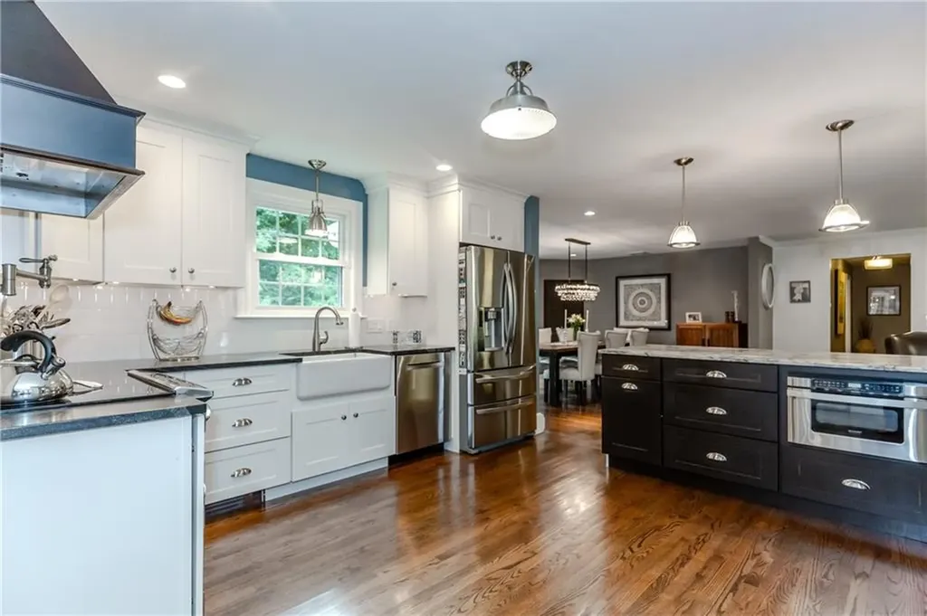 14 Hillsdale Drive Cranston RI 02920