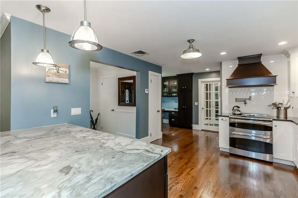 14 Hillsdale Drive Cranston RI 02920