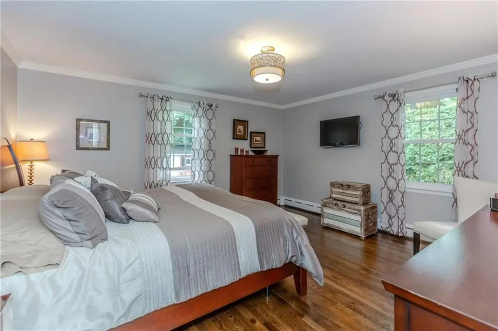 14 Hillsdale Drive Cranston RI 02920
