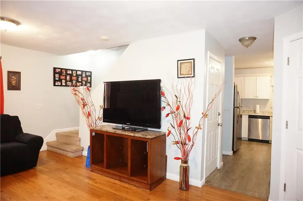 116 Allston Street Providence RI 02908