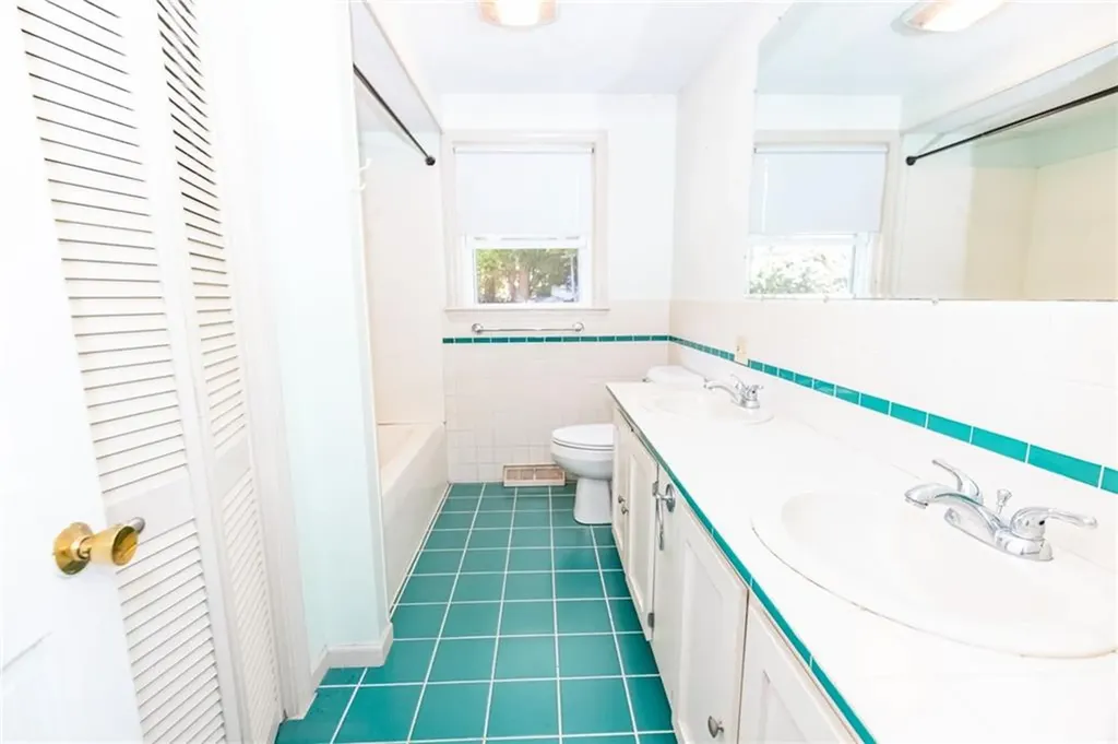 3 Black Walnut Drive Coventry RI 02816
