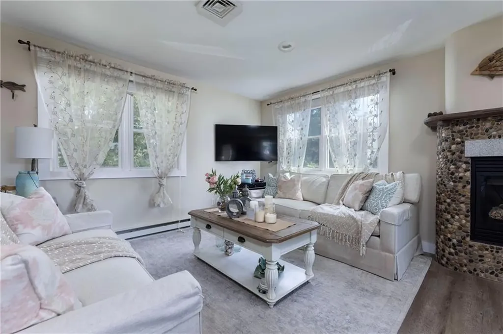 73 Upper Highland Road Charlestown RI 02813