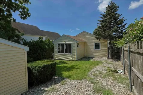 34 Sampson Avenue North Providence RI 02911