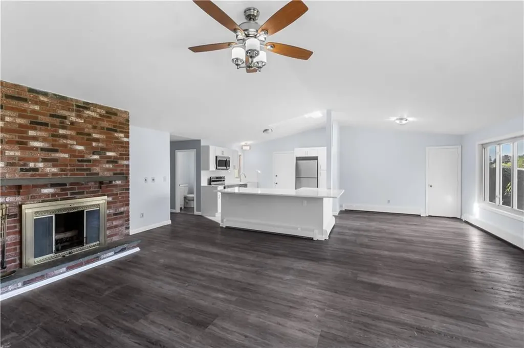 79 Roger Williams Court Portsmouth RI 02871