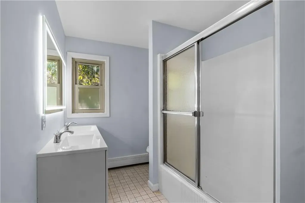 79 Roger Williams Court Portsmouth RI 02871