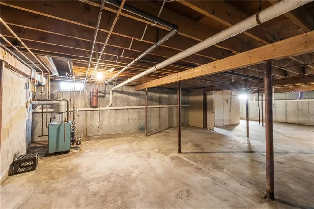 79 Roger Williams Court Portsmouth RI 02871