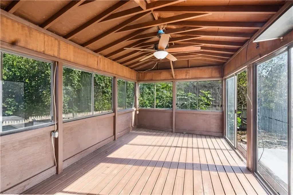 79 Roger Williams Court Portsmouth RI 02871