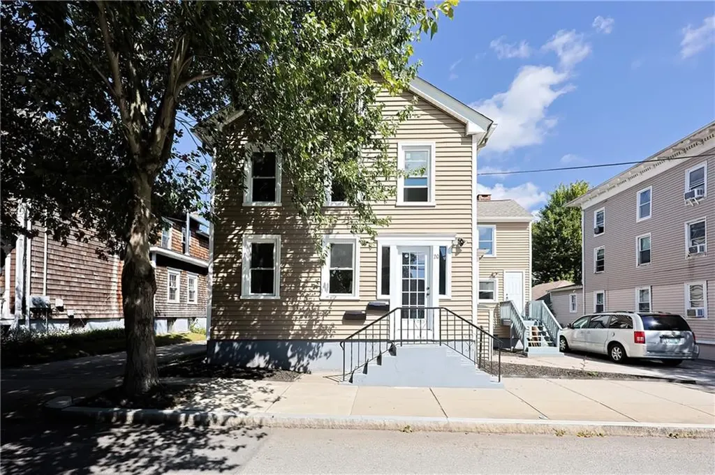 20 Wood Street Warren RI 02885