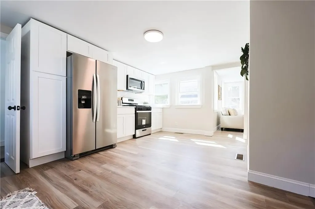 20 Wood Street Warren RI 02885