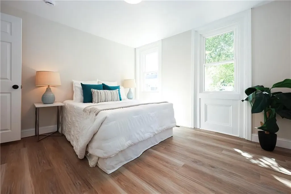 20 Wood Street Warren RI 02885