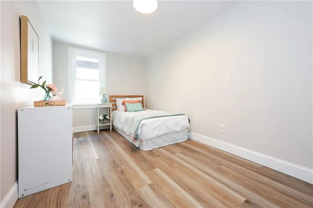 20 Wood Street Warren RI 02885