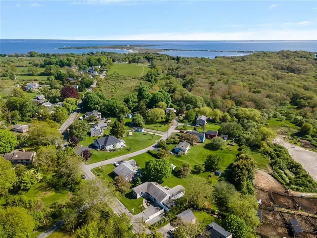 331 Third Beach Road Middletown RI 02842