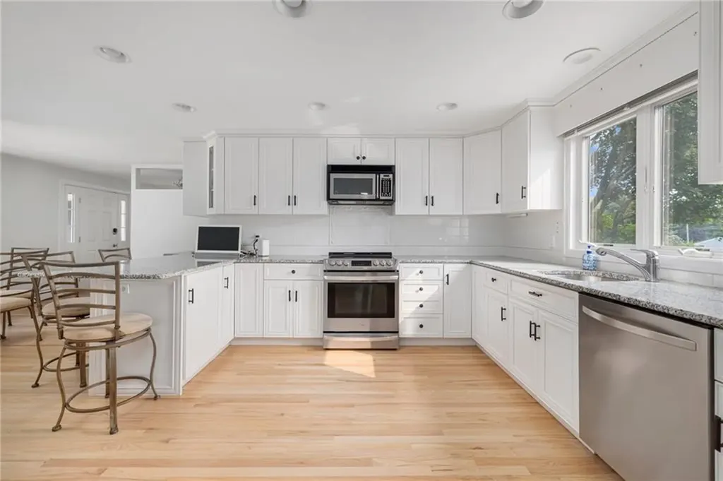 331 Third Beach Road Middletown RI 02842