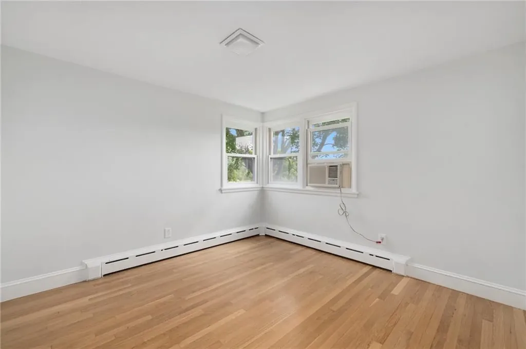 331 Third Beach Road Middletown RI 02842