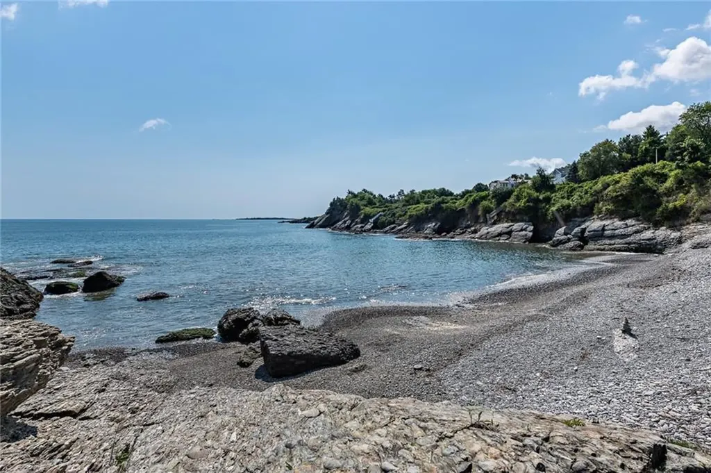 331 Third Beach Road Middletown RI 02842