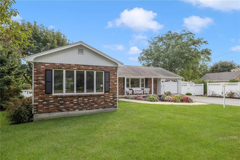 331 Third Beach Road Middletown RI 02842