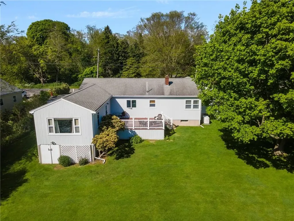 331 Third Beach Road Middletown RI 02842