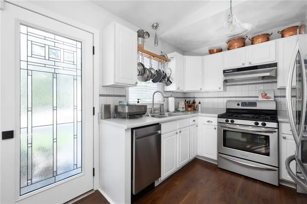 250 Hazelton Street Cranston RI 02920