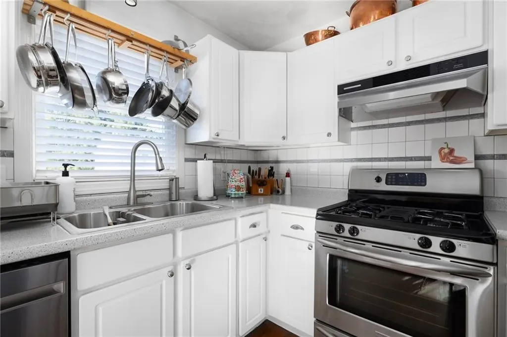 250 Hazelton Street Cranston RI 02920