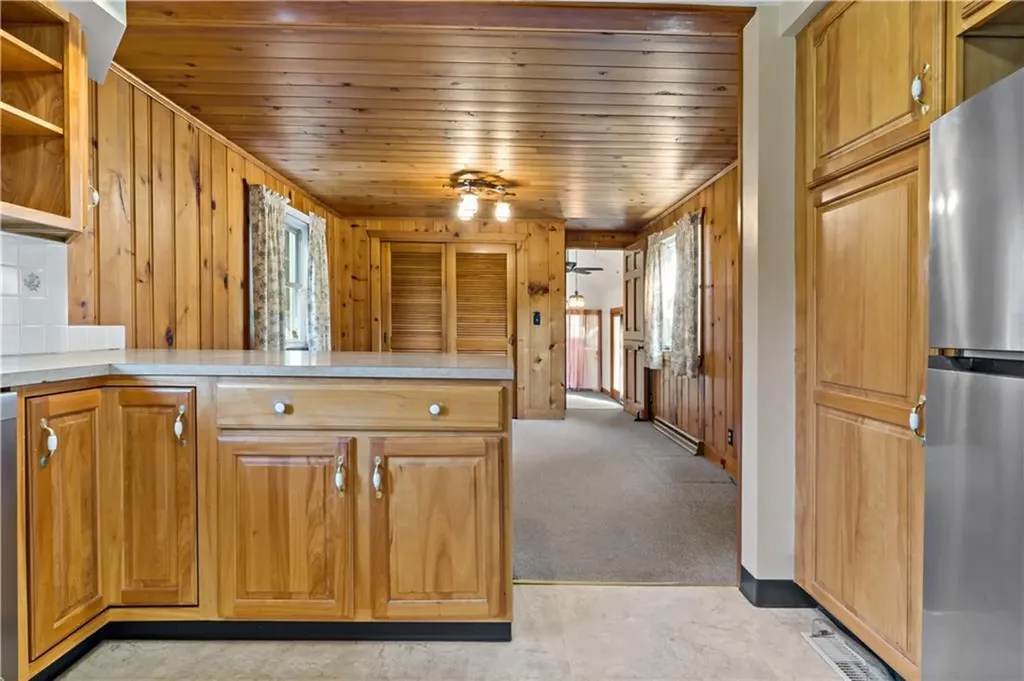 23 Terrace Drive Bristol RI 02809