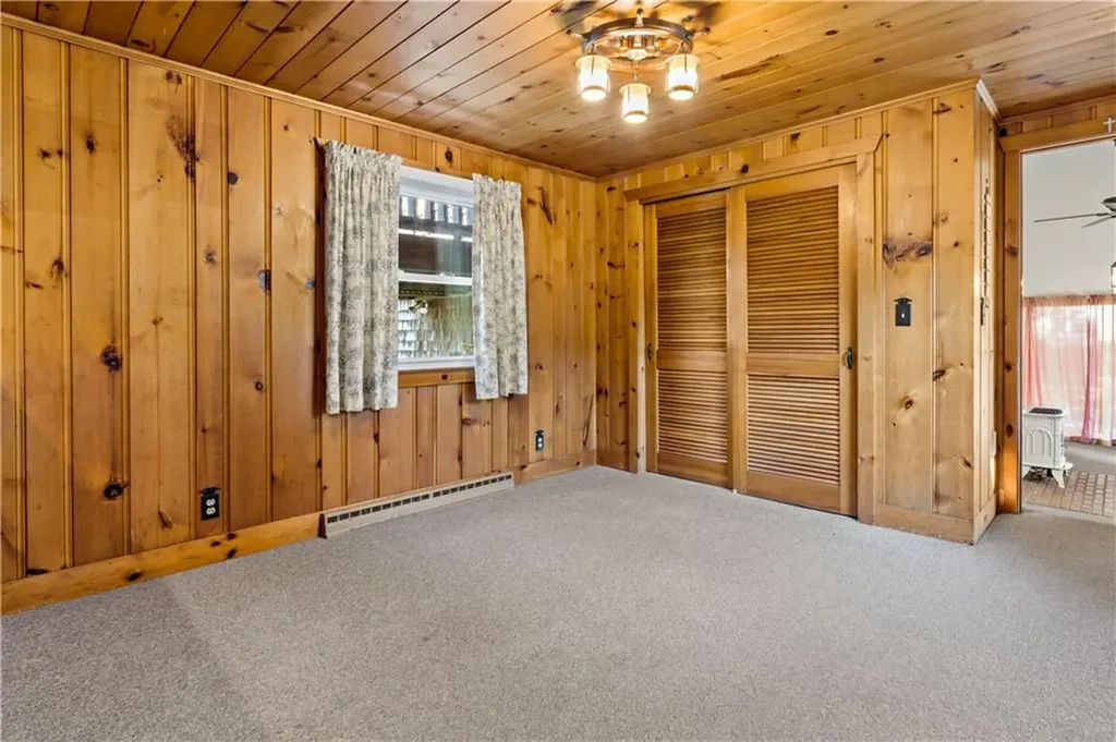 23 Terrace Drive Bristol RI 02809