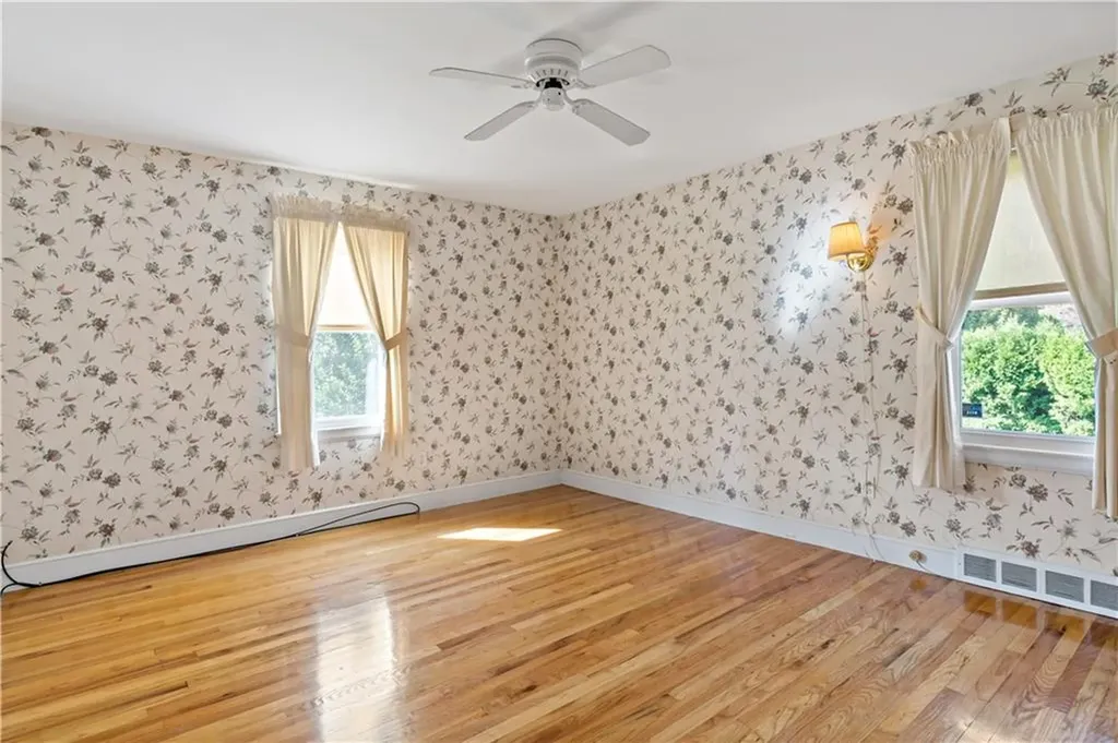 23 Terrace Drive Bristol RI 02809