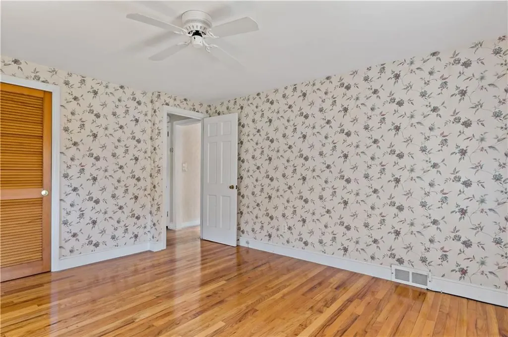 23 Terrace Drive Bristol RI 02809