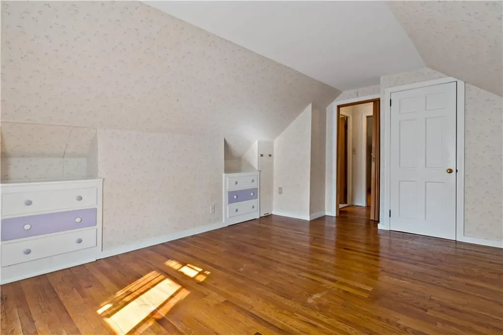 23 Terrace Drive Bristol RI 02809